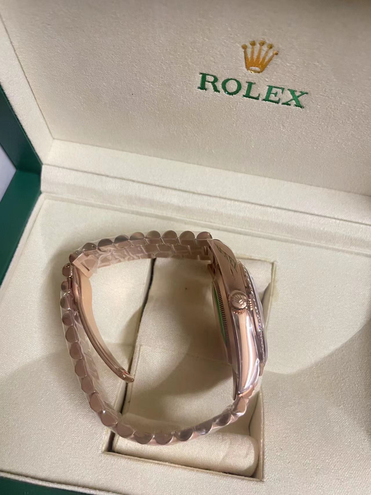 R*l*x watches-172